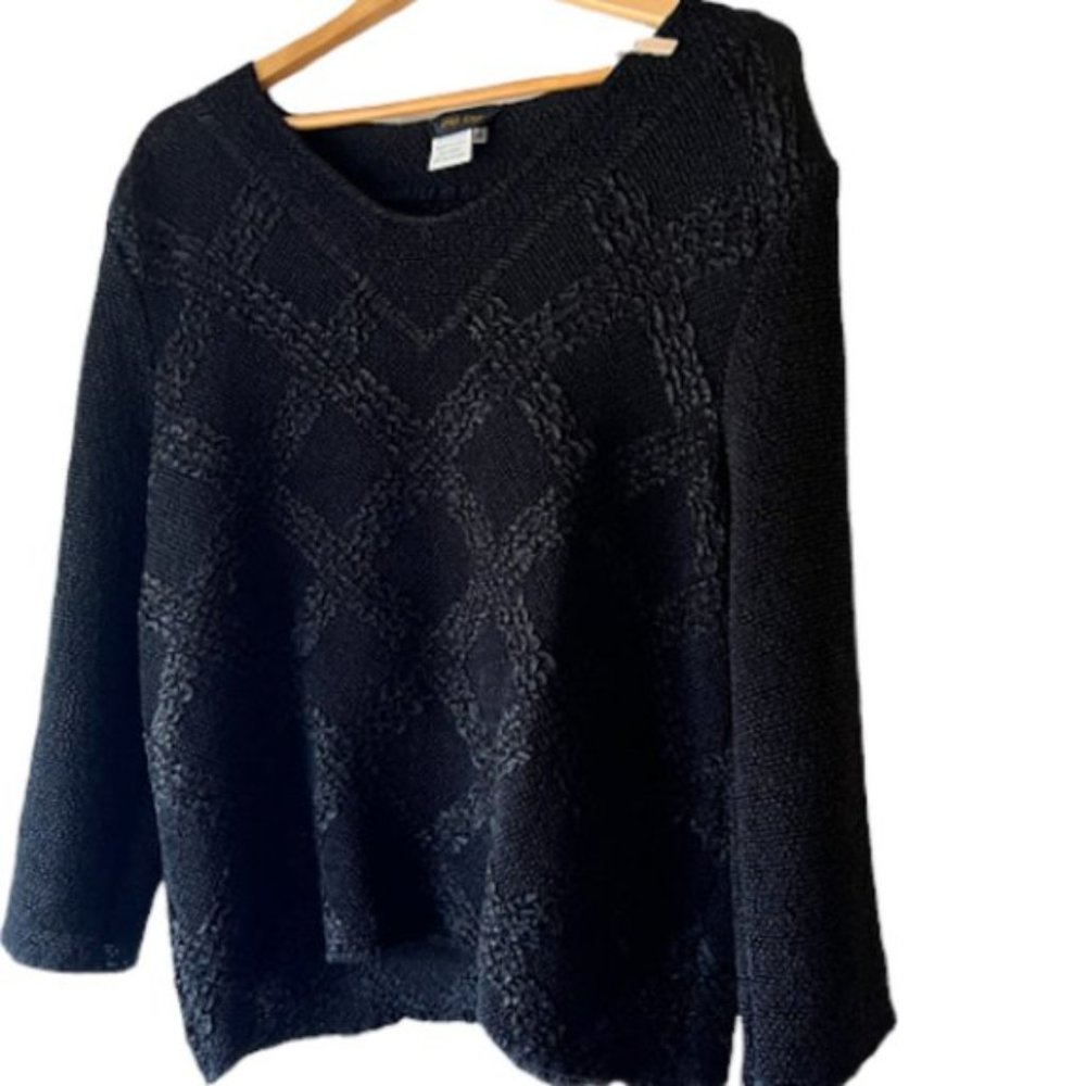 Bala Bala Black Crinkle Stretch Top 100% polyester Casual or Career Wear